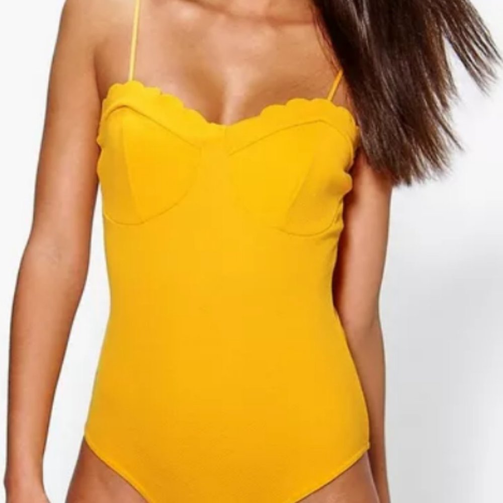Scallop Neckline Bodysuit, Yellow